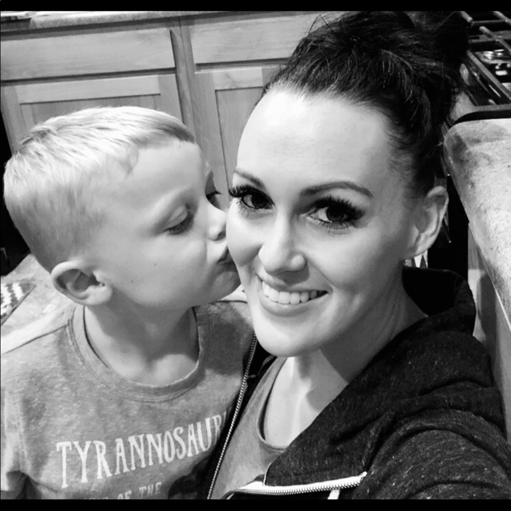 Meet your Posher, Monica